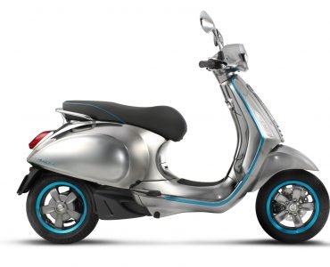 vespa elettrica livrea argento