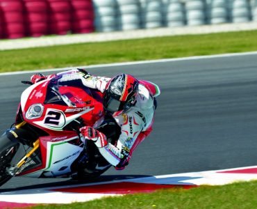 mv agusta f4 rc in pista