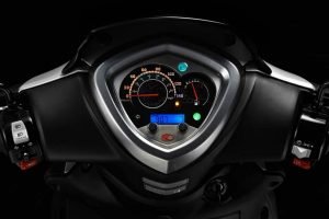 KYMCO AGILITY 200I R16 +: € 2.300