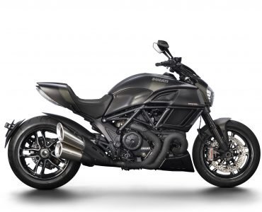 DUCATI DIAVEL CARBON