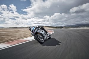 BMW HP4