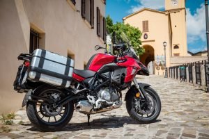 BENELLI TRK 251