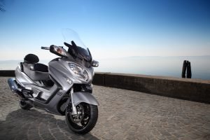 SUZUKI BURGMAN 650 EXECUTIVE
