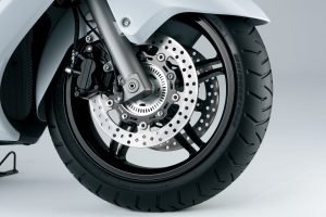SUZUKI BURGMAN 650 EXECUTIVE