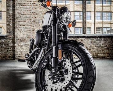 HARLEY-DAVIDSON SPORTSTER 1200 ROADSTER