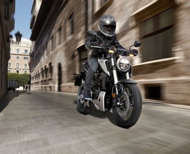 cb 125 r