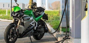 Una Energica in carica