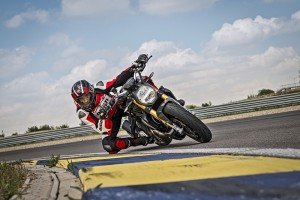 monster 1200 s