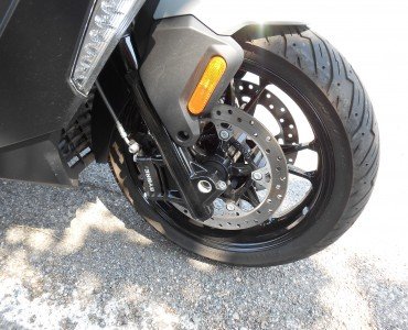 I componenti di Bybre montati sul BMW C400GT