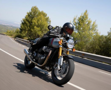 thruxton rs