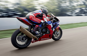 cbr1000rr-r