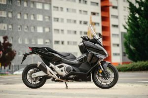 forza 750