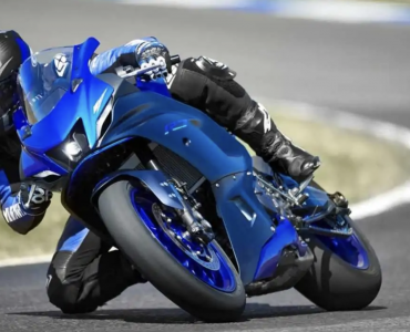 Yamaha R9