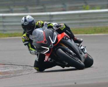 Aprilia RSV4